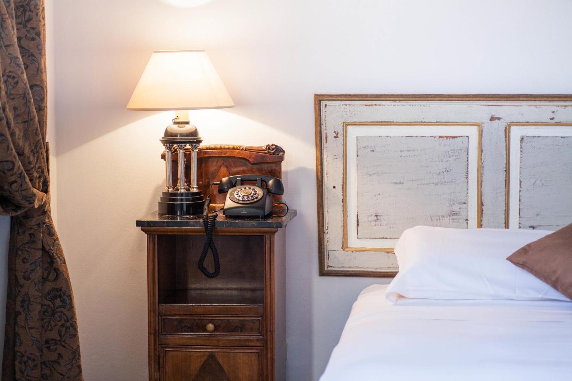Castello Delle Serre Rapolano Terme Room photo