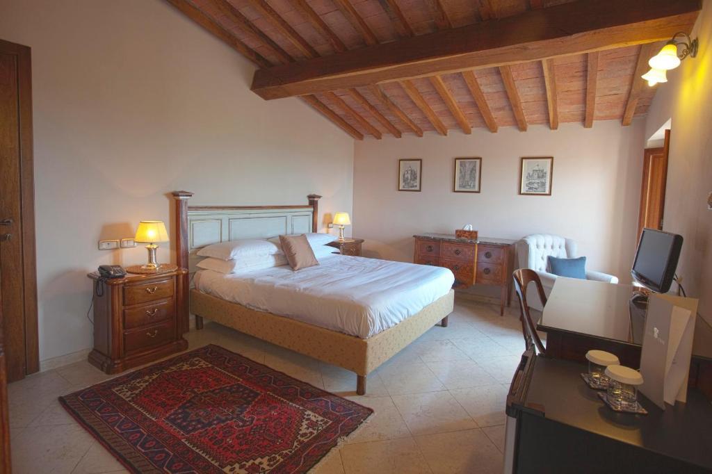 Castello Delle Serre Rapolano Terme Room photo